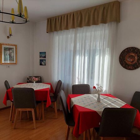 Bed & Breakfast Villa Maria Cavalese Buitenkant foto