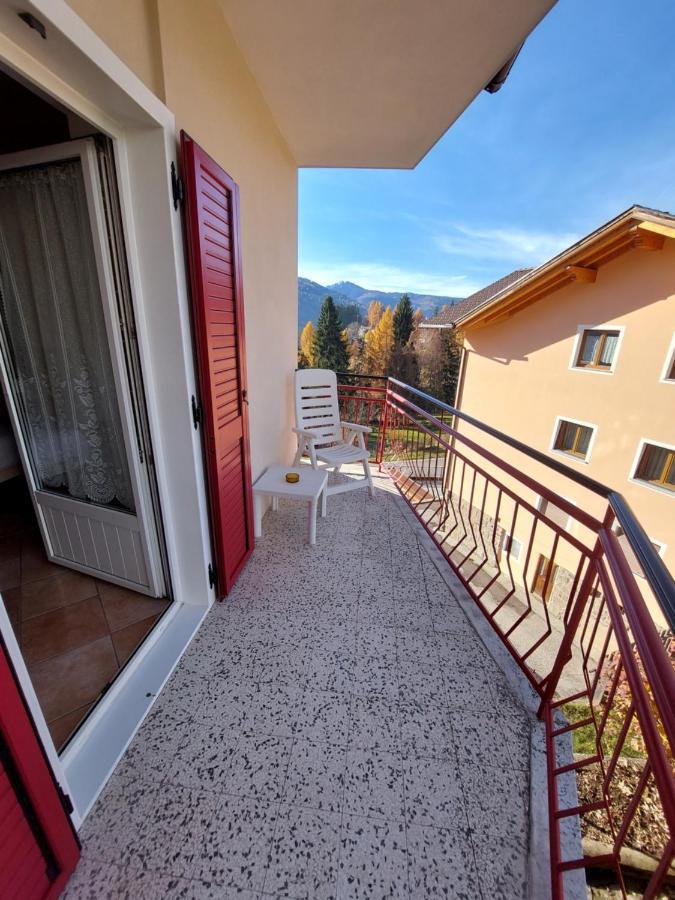 Bed & Breakfast Villa Maria Cavalese Buitenkant foto